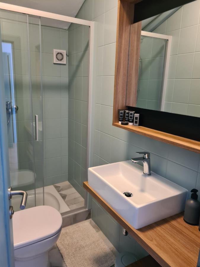 Apartment & Rooms Roza Peroj Room photo