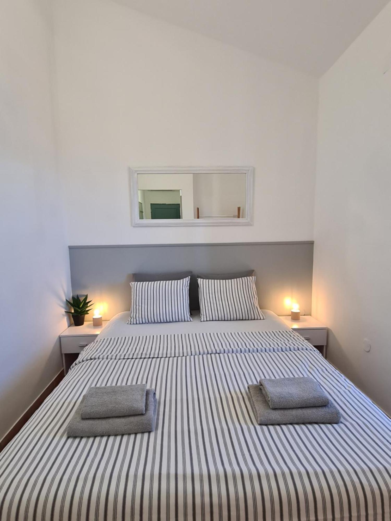 Apartment & Rooms Roza Peroj Room photo